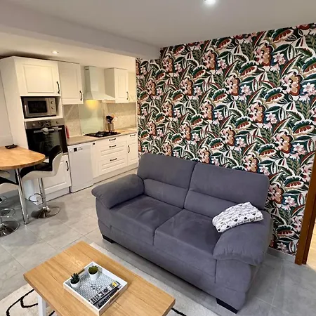 Les Planchettes דירה לה מן-דור