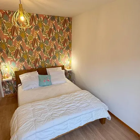 Les Planchettes דירה לה מן-דור