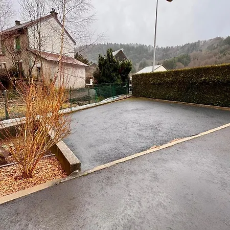 Les Planchettes דירה