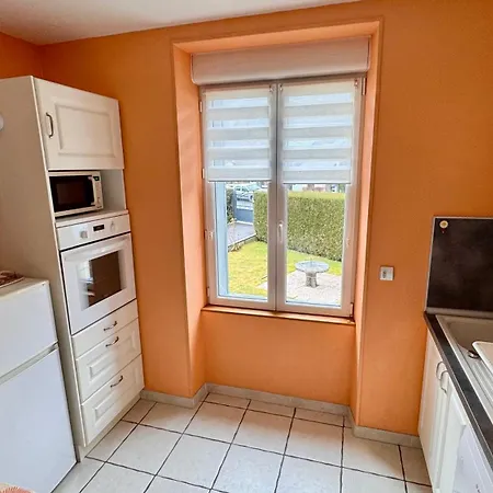 Les Planchettes דירה *